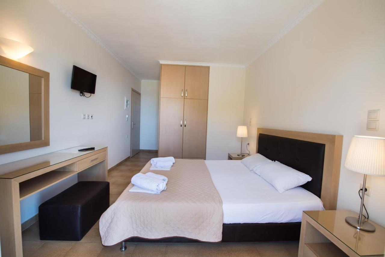 Hotel Marina Pansion à Nydri  Extérieur photo