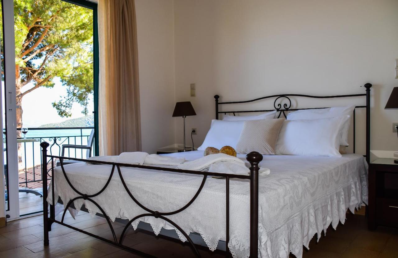 Hotel Marina Pansion à Nydri  Extérieur photo